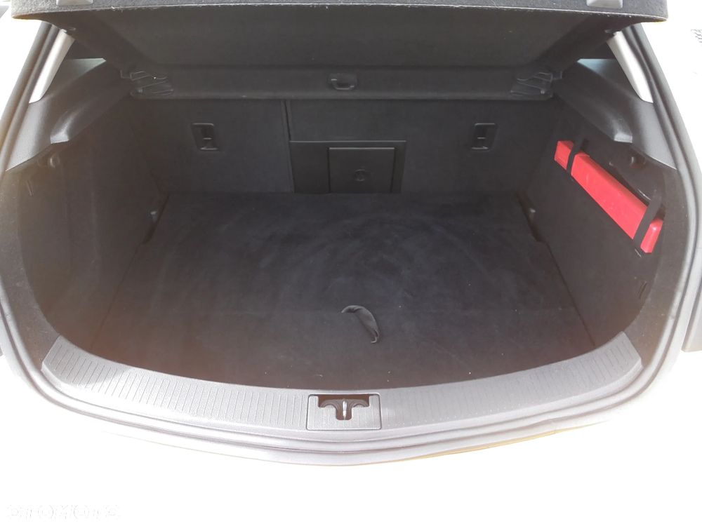 Opel Astra 1.6 T Sport - 14