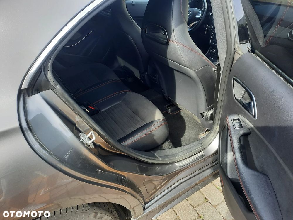 Mercedes-Benz CLA 180 (CDI) d 7G-DCT - 9