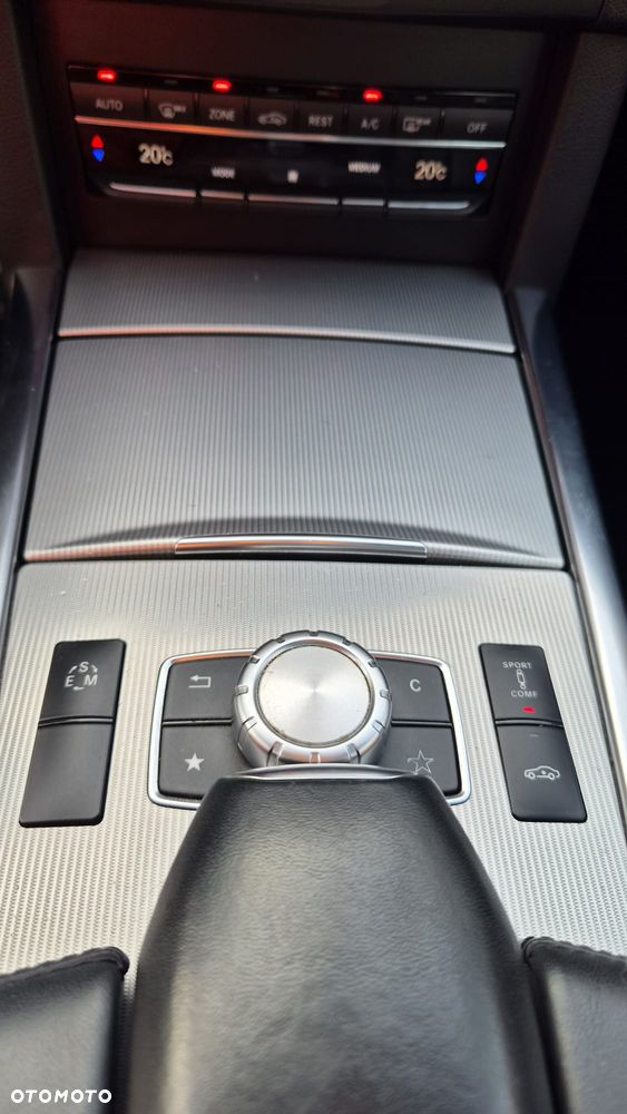 Mercedes-Benz Klasa E 500 4Matic 7G-TRONIC Avantgarde - 15
