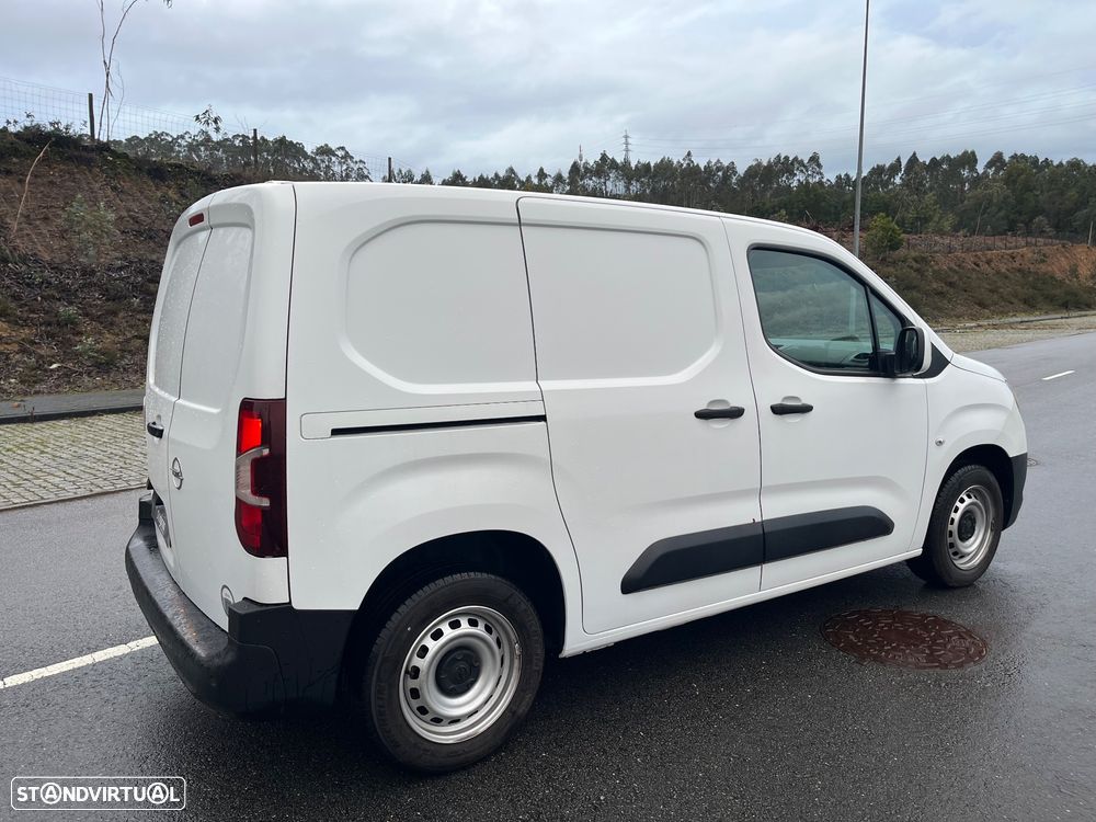 Opel Combo CDTI - 9