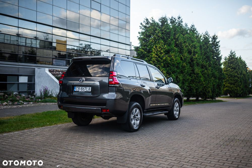 Toyota Land Cruiser LC 2.8 D-4D Prado - 8