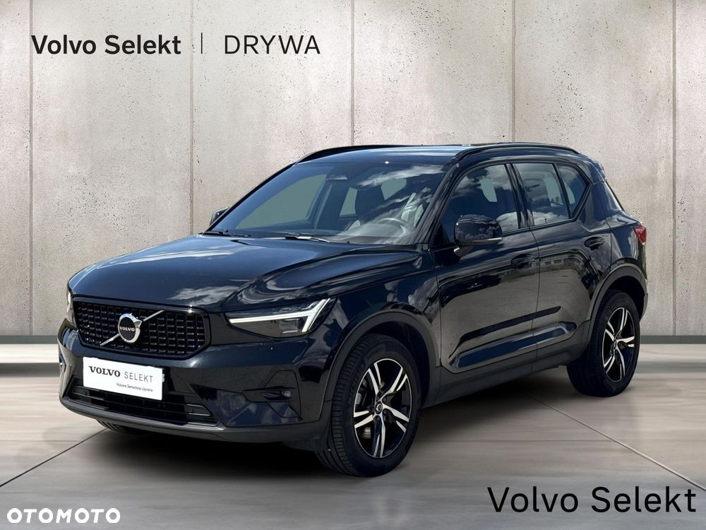 Volvo XC 40 B3 Plus Dark - 2