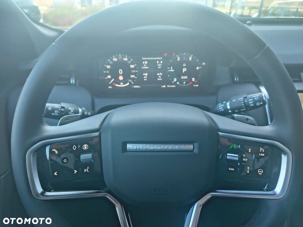 Land Rover Discovery Sport - 16