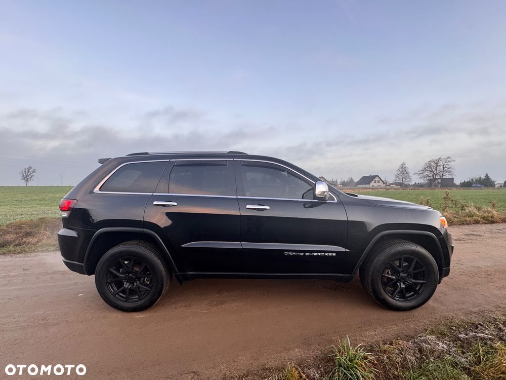 Jeep Grand Cherokee - 17