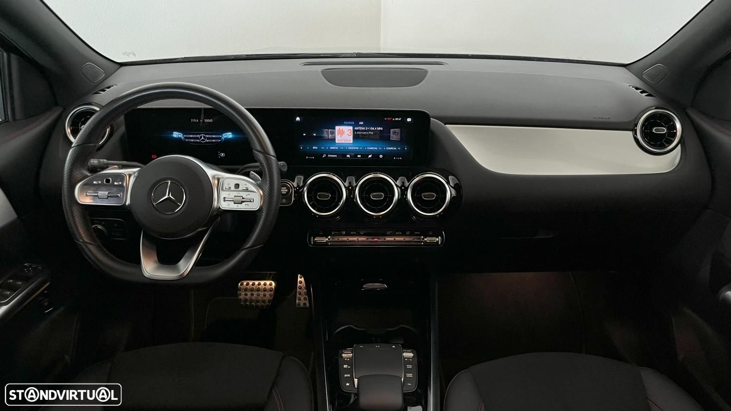Mercedes-Benz GLA 180 d AMG Line - 16