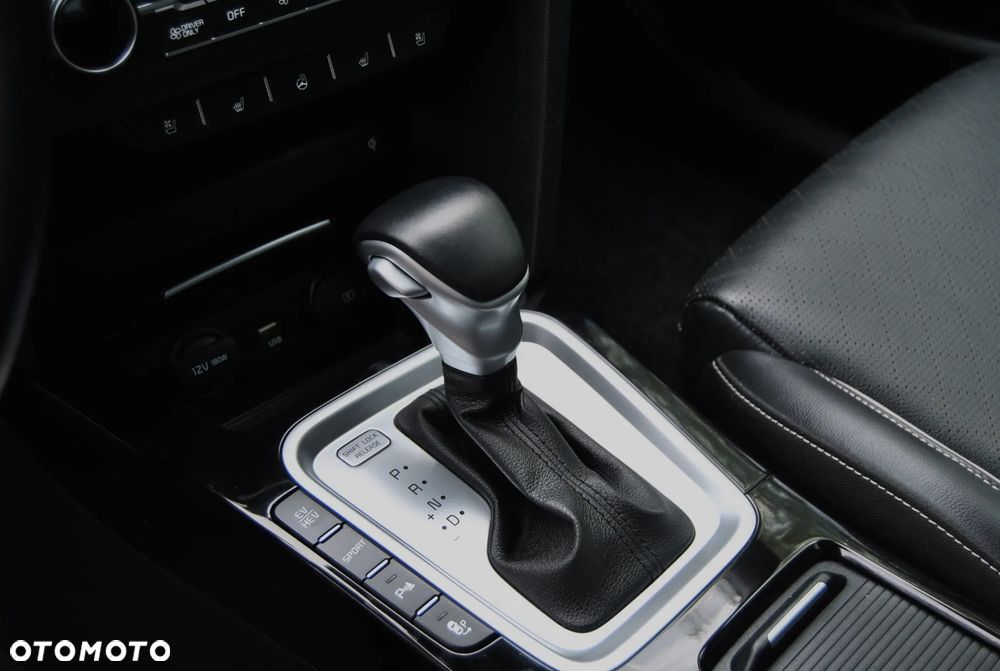 Kia Ceed SW 1.6 GDI DCT OPF Plug-in-Hybrid Platinum - 12