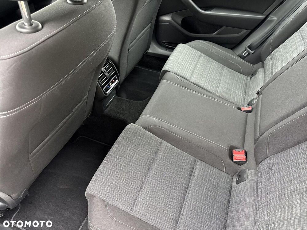 Volkswagen Passat 2.0 TDI EVO Business - 39