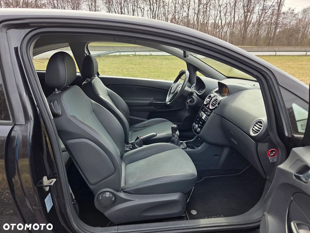 Opel Corsa 1.4 16V Catch me now - 13
