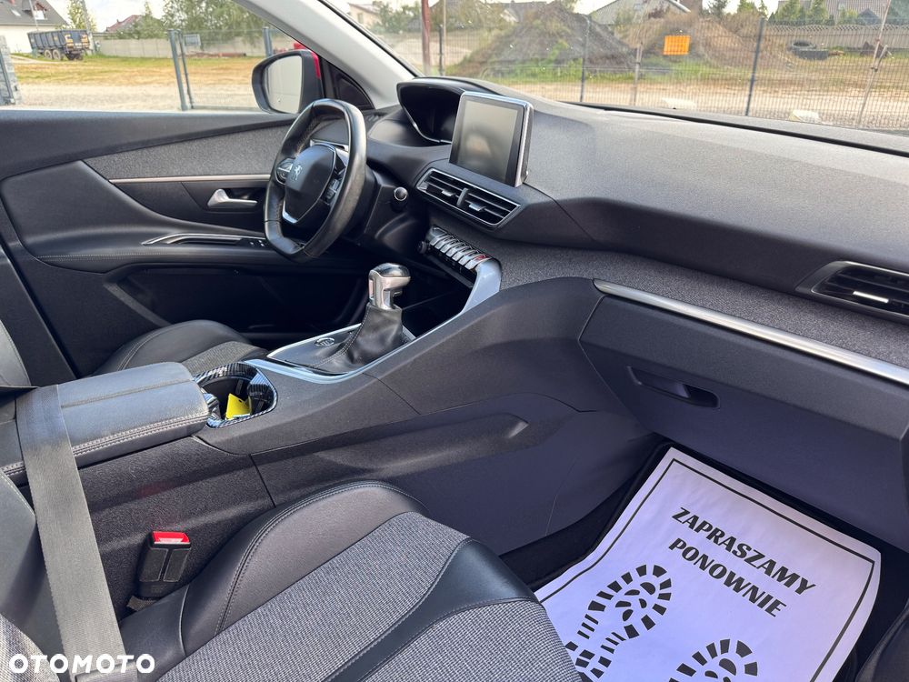 Peugeot 3008 PureTech 130 Stop & Start GPF Allure Business-Paket - 16