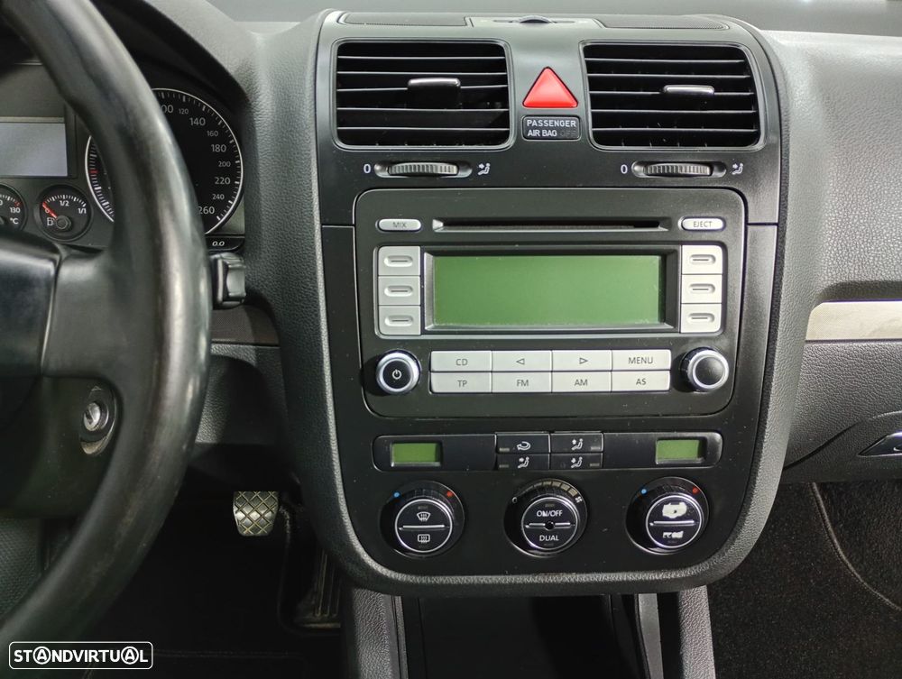 VW Golf 1.9 TDi 6V Confortline - 18