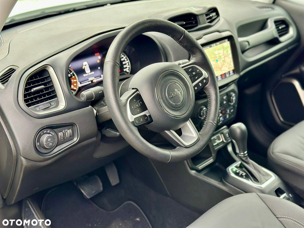 Jeep Renegade - 15