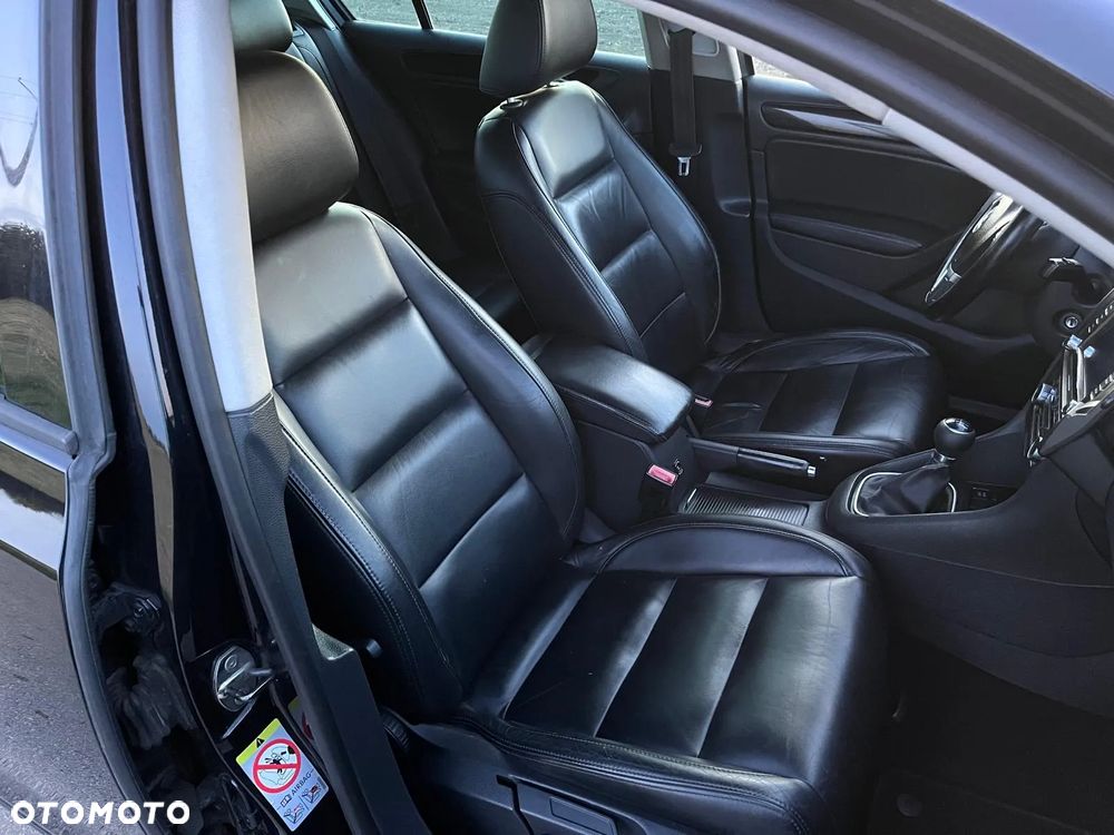 Volkswagen Golf VI 2.0 TDI Highline - 25