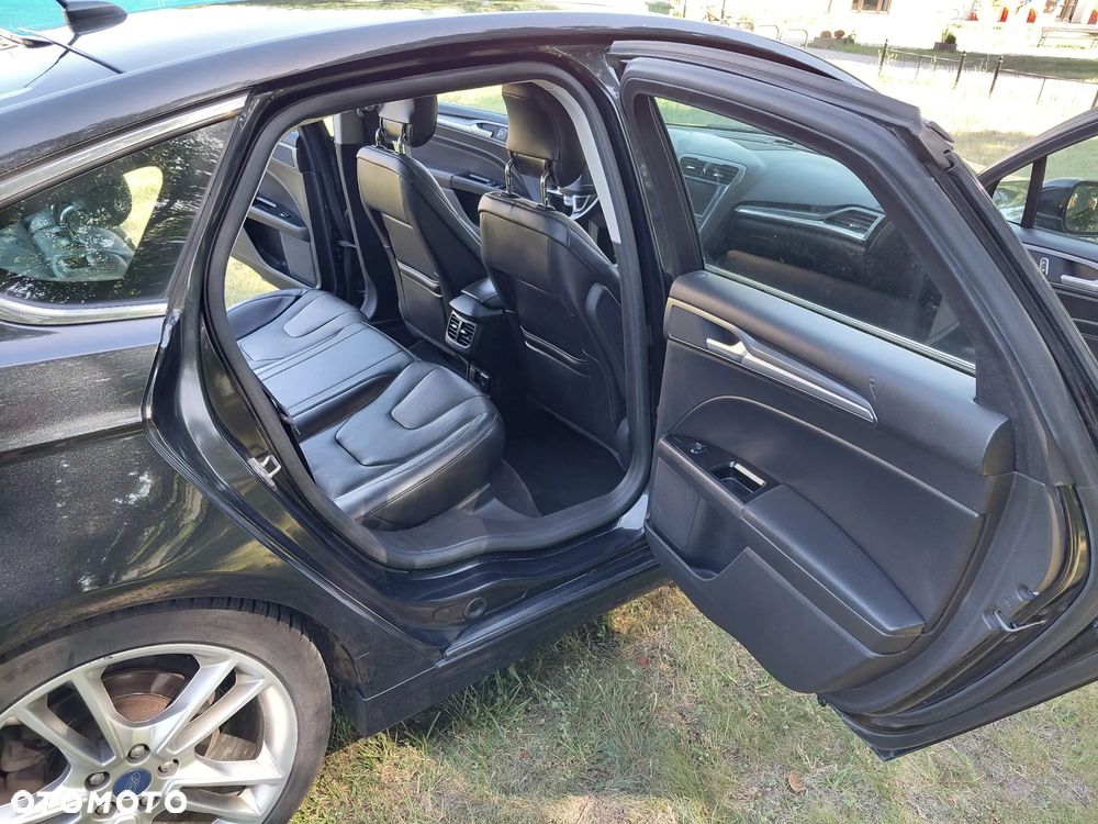Ford Mondeo 2.0 EcoBoost Titanium - 16