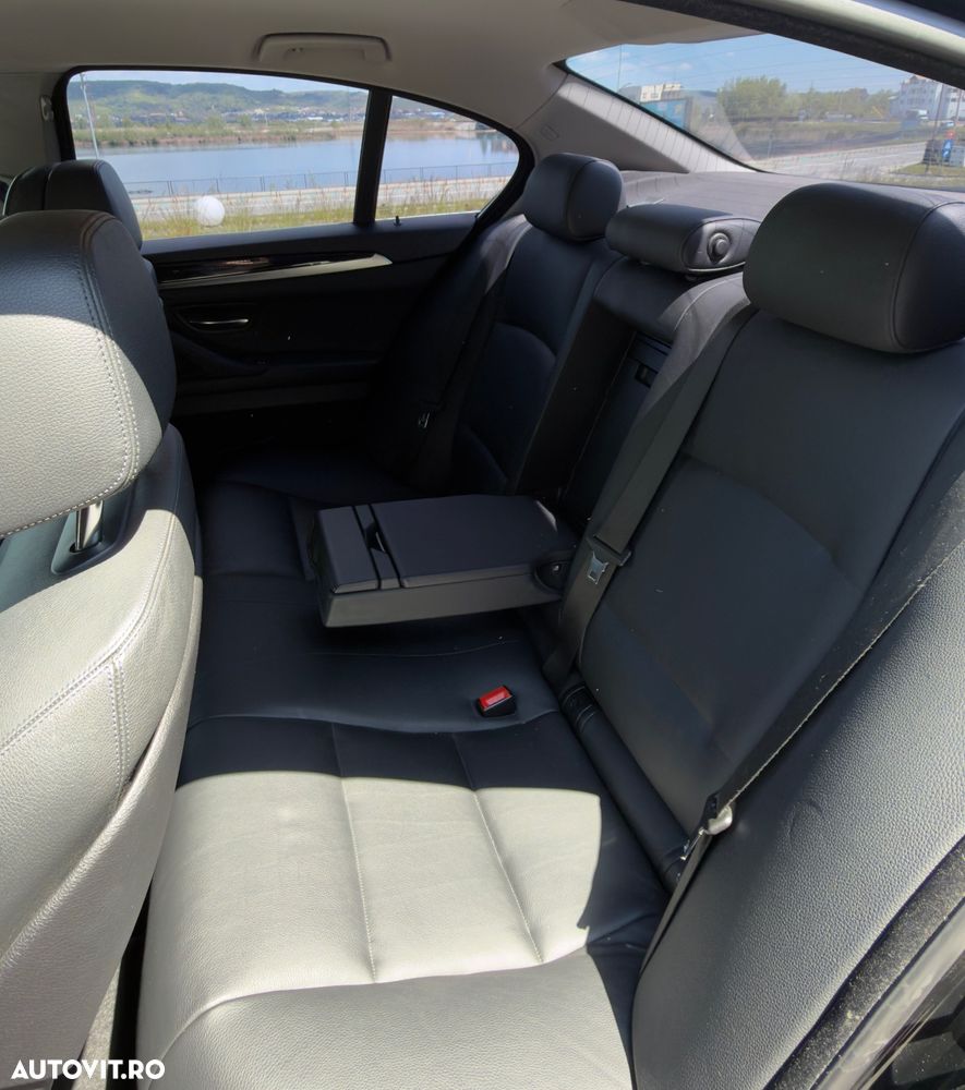 BMW Seria 5 520d - 14