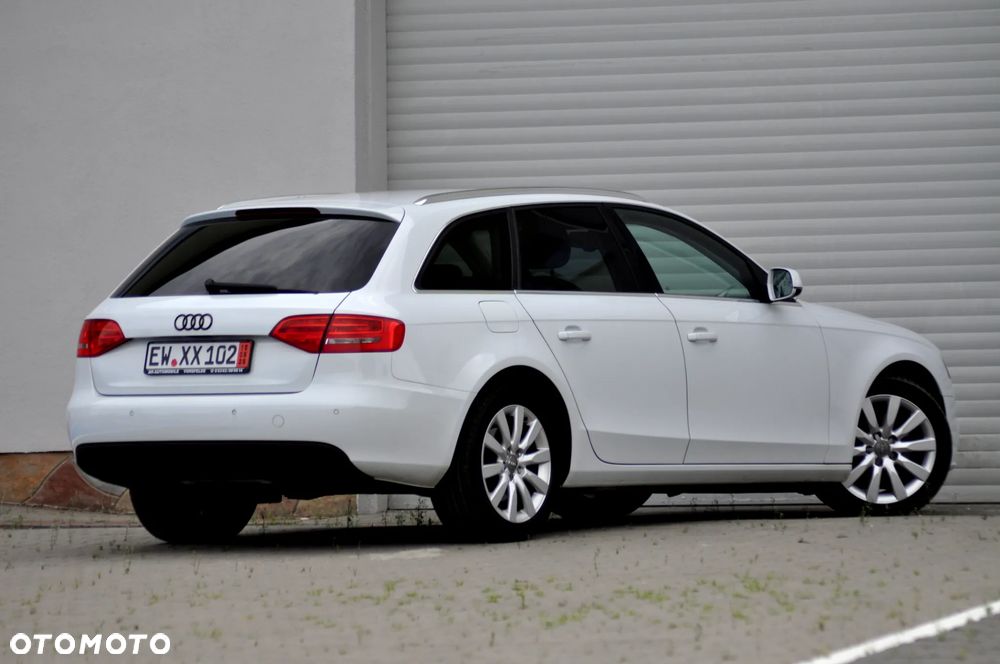 Audi A4 Avant 2.0 TDI DPF Ambiente - 4