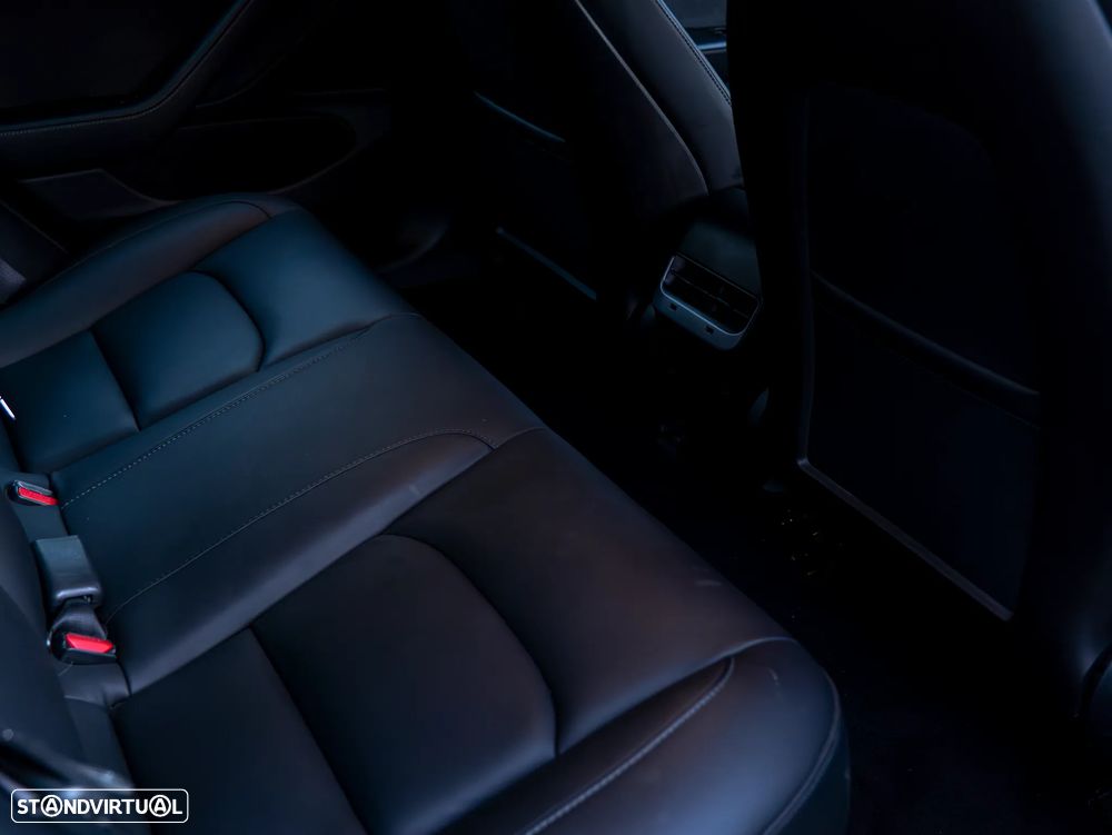 Tesla Model 3 Standard Range Plus RWD - 29