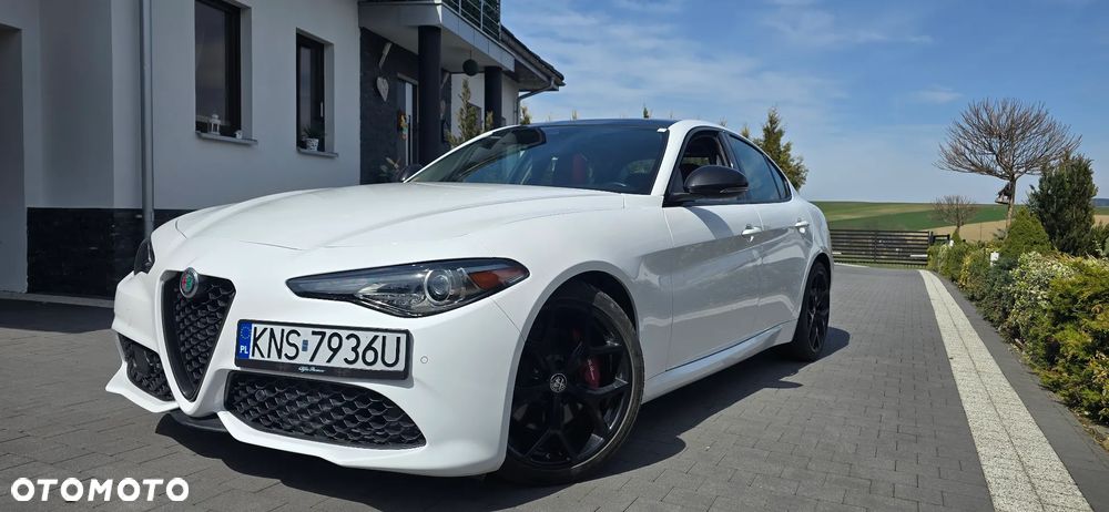 Alfa Romeo Giulia - 1