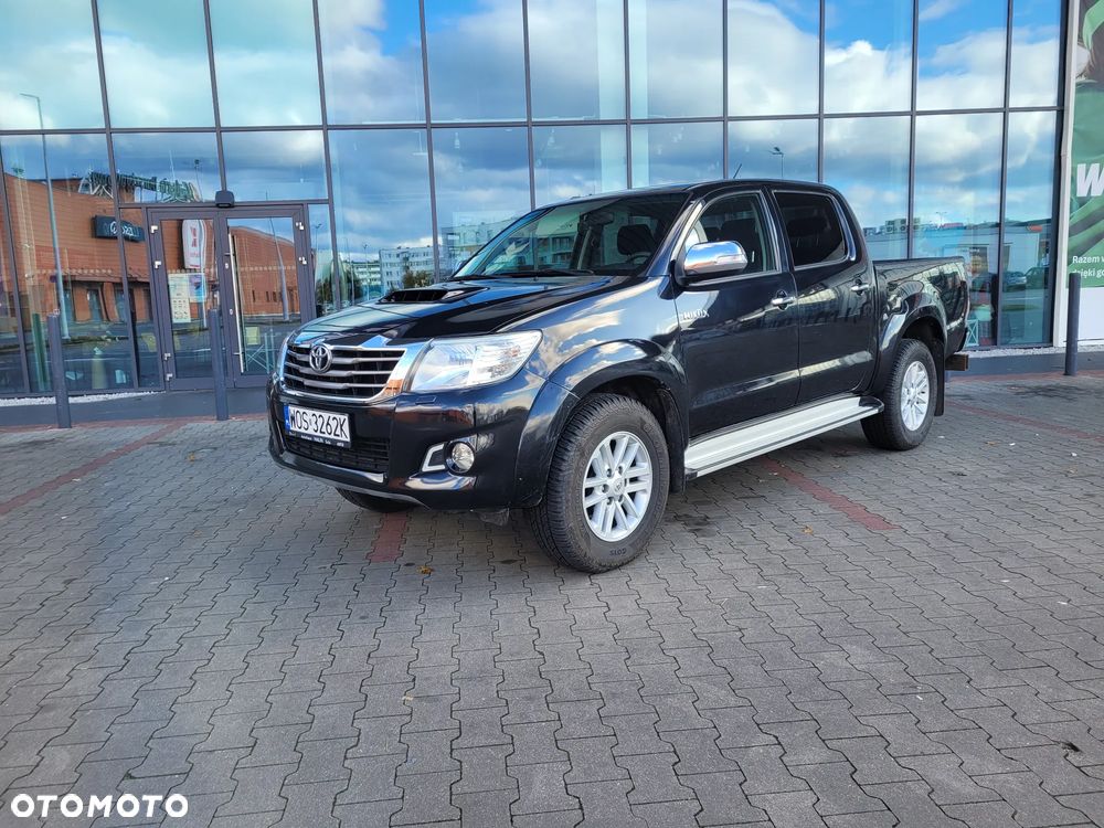 Toyota Hilux 3.0 D-4D Invincible - 1