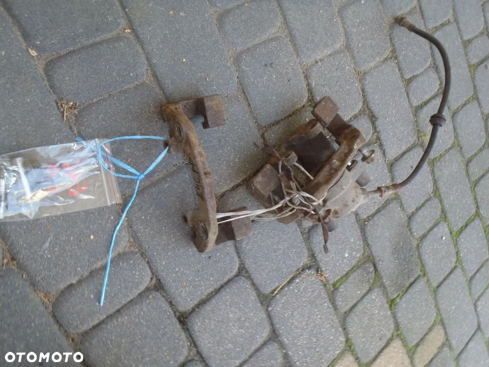 zacisk jarzmo hamulcowe bmw e46 - 4