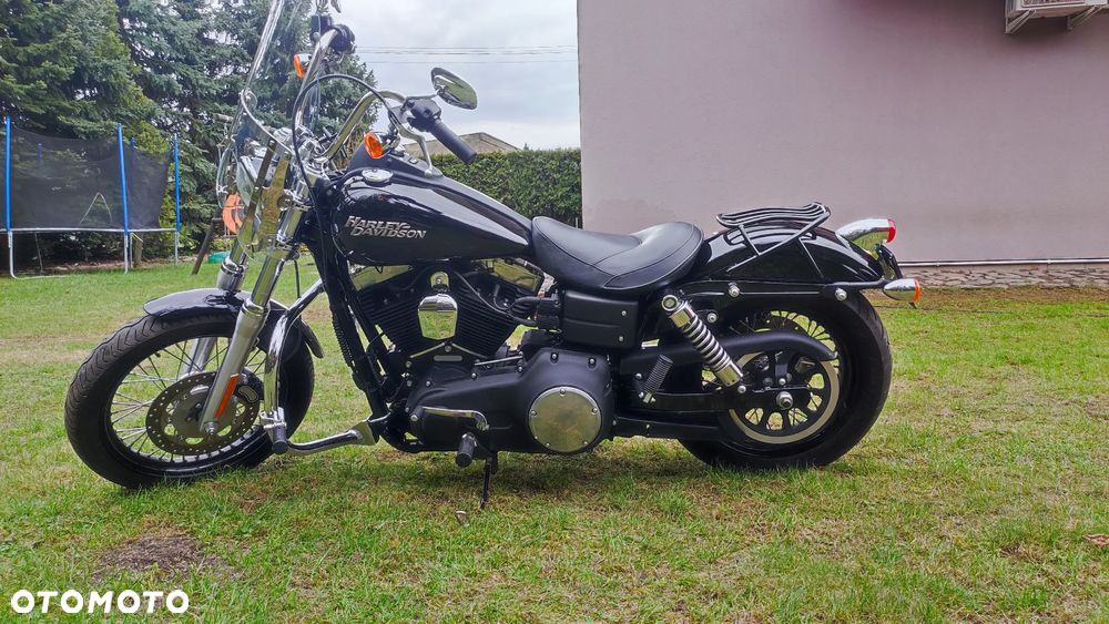 Harley-Davidson Dyna Street Bob - 2