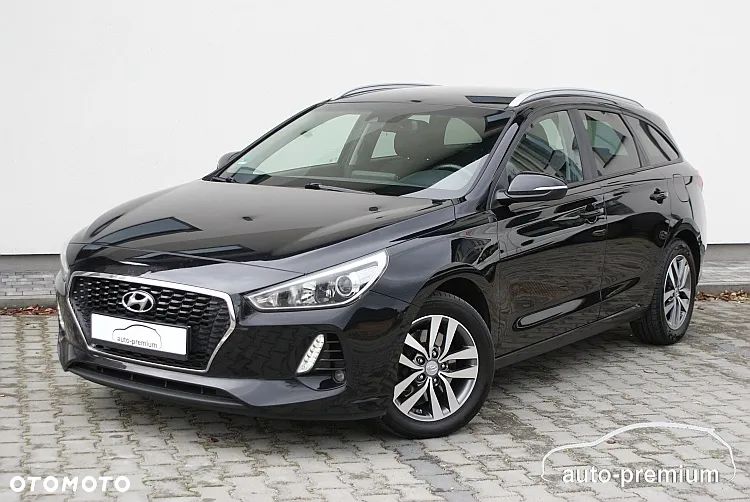Hyundai i30 Kombi 1.6 CRDI Family+ - 32