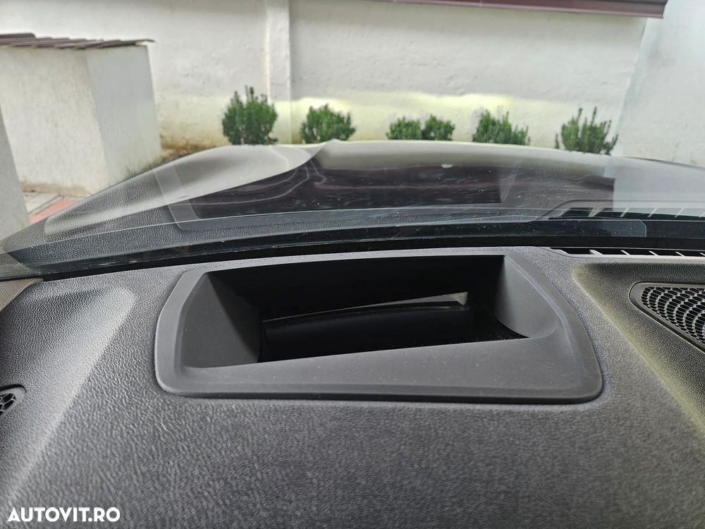 BMW Seria 3 320d Touring xDrive Aut. Edition Luxury Line Purity - 8