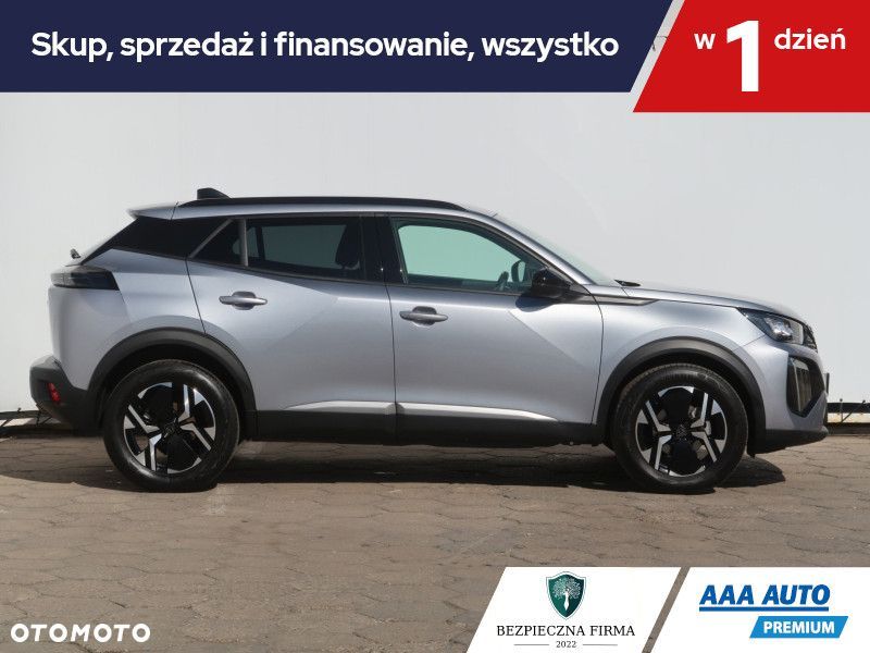 Peugeot 2008 - 8