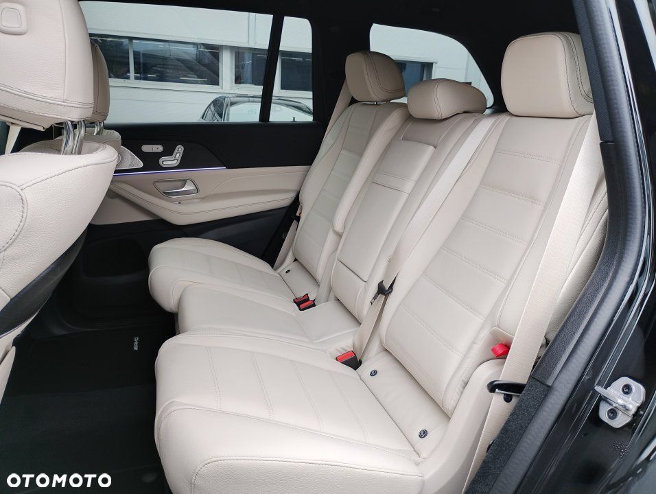 Mercedes-Benz GLS - 10