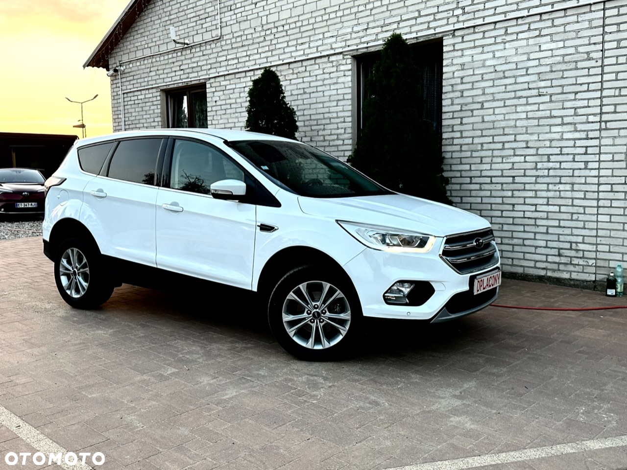 Ford Kuga - 5