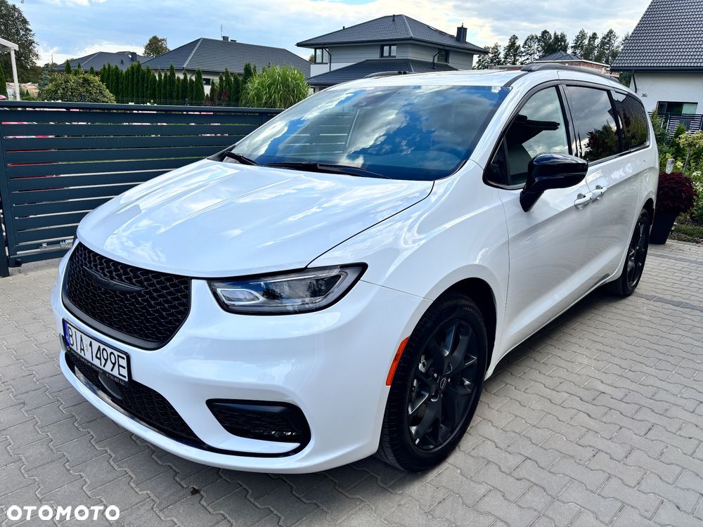 Chrysler Pacifica - 9