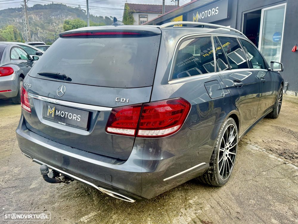 Mercedes-Benz E 220 BlueTEC Avantgarde Auto. - 54