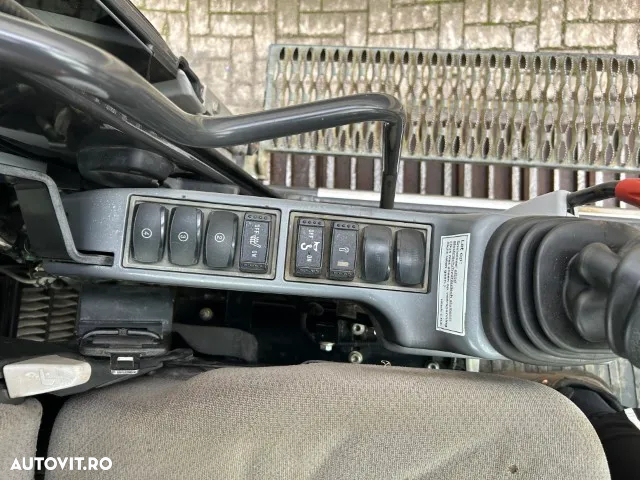 Hitachi ZX 250LC-6 - 12
