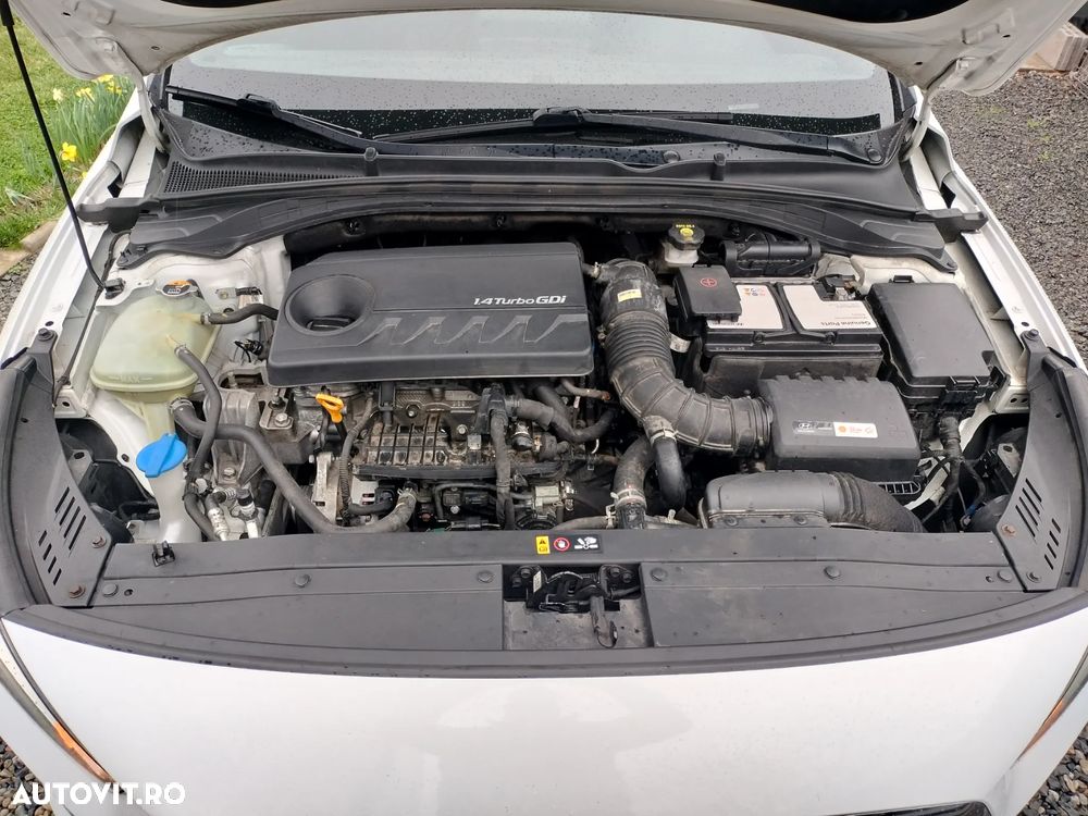 Hyundai i30 1.4 T-GDI Style - 10