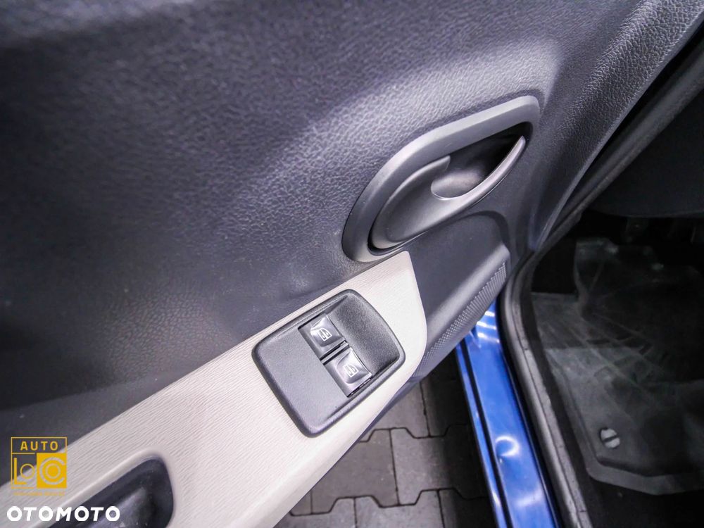 Dacia Lodgy 1.6 SCe Ambiance S&S - 19