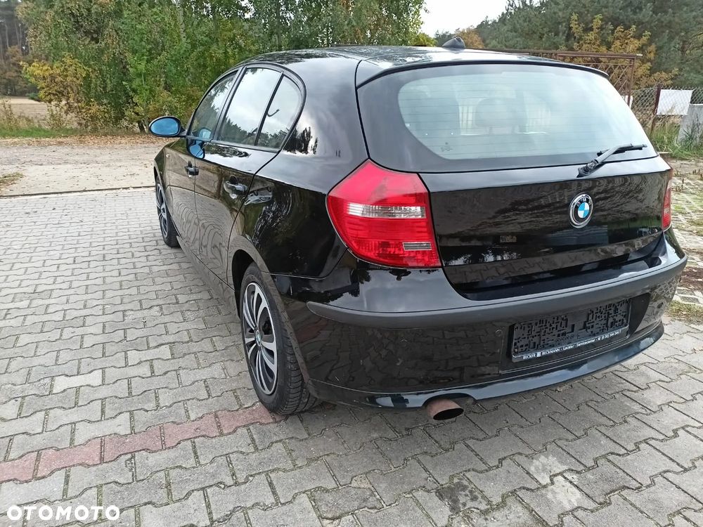 BMW Seria 1 116i - 17