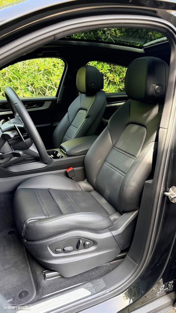 Porsche Cayenne Coupé E-Hybrid - 23