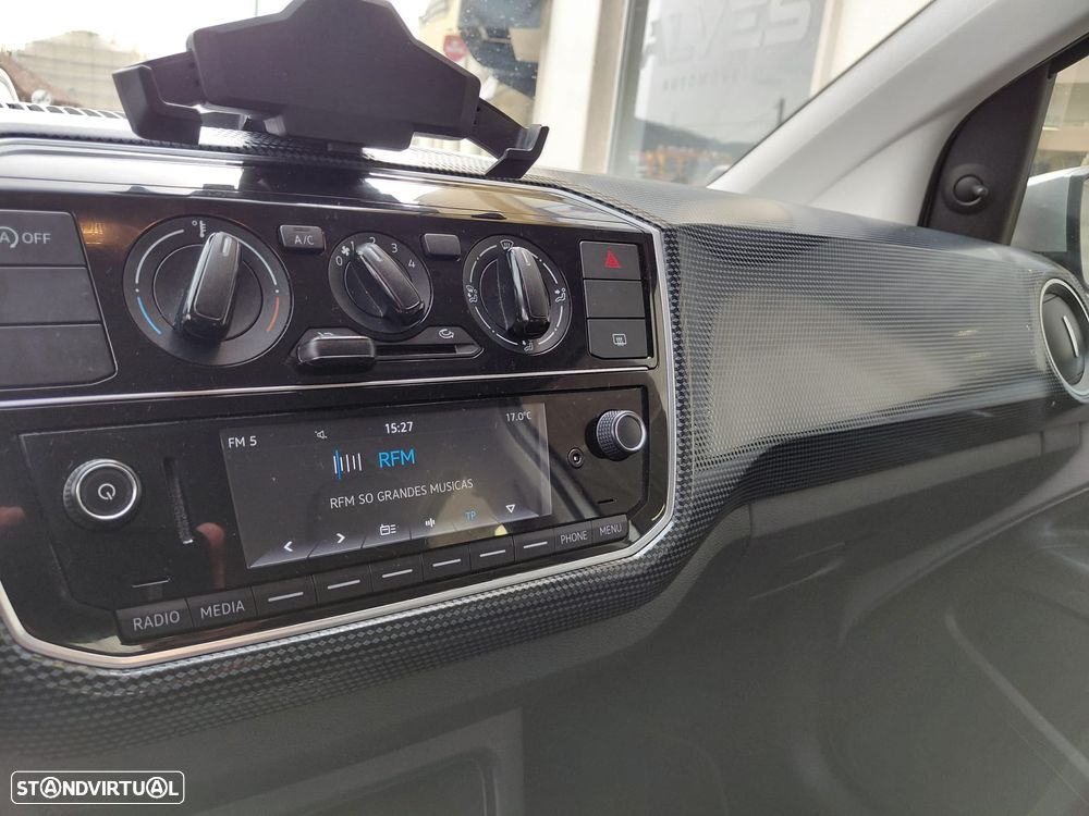 VW Up! 1.0 BlueMotion Move Auto - 3