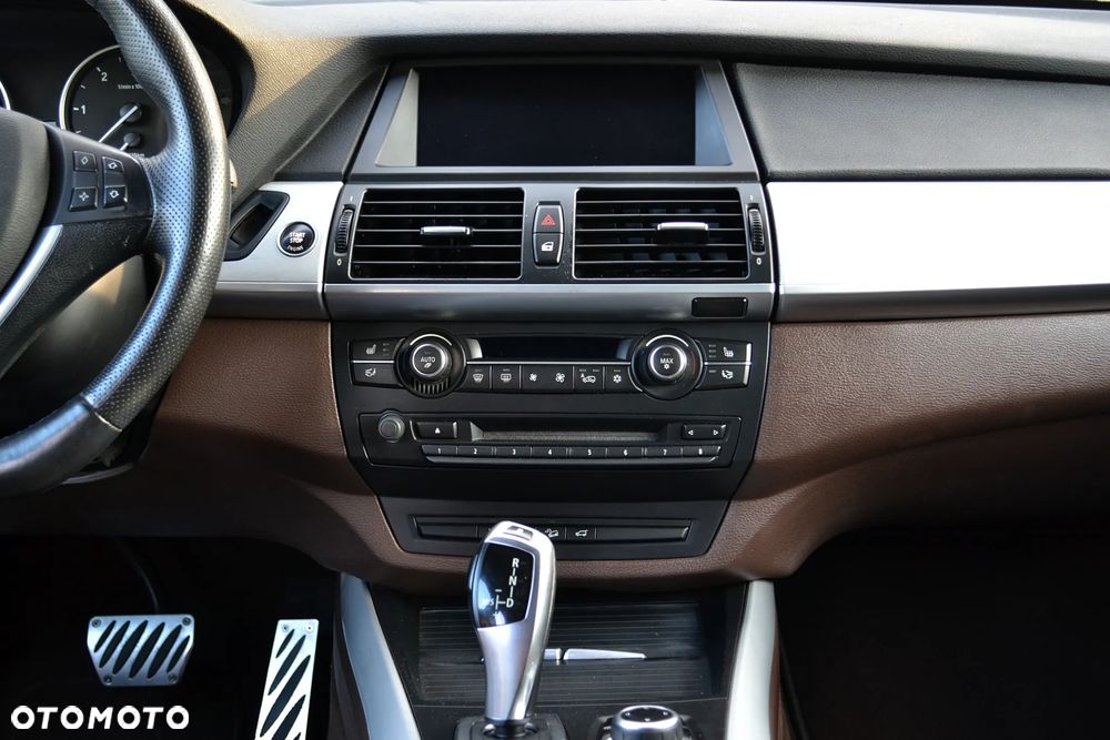 BMW X5 xDrive30d - 14