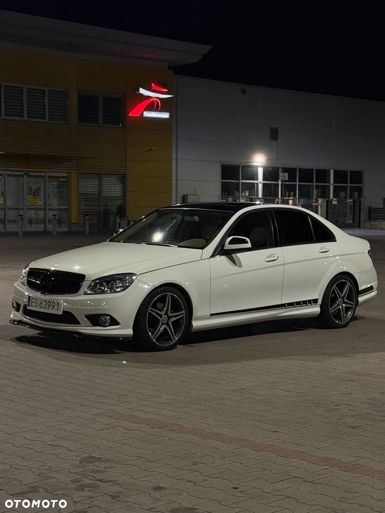 Mercedes-Benz Klasa C 300 Avantgarde 4-Matic - 3