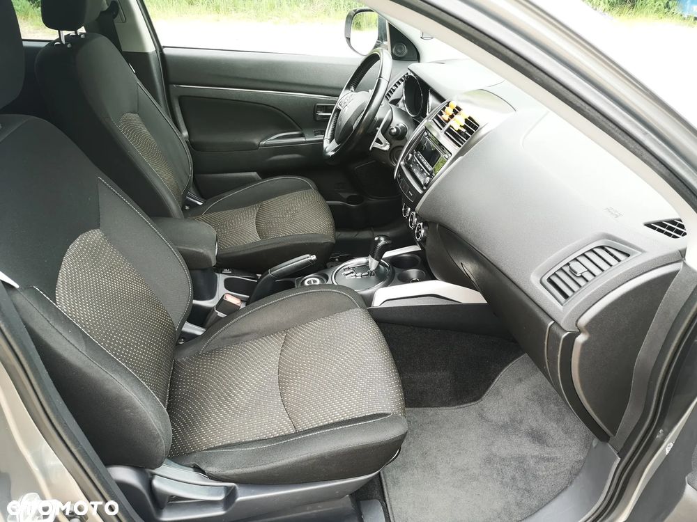 Mitsubishi ASX 2.2 DI-D 4WD Automatik Intense - 24