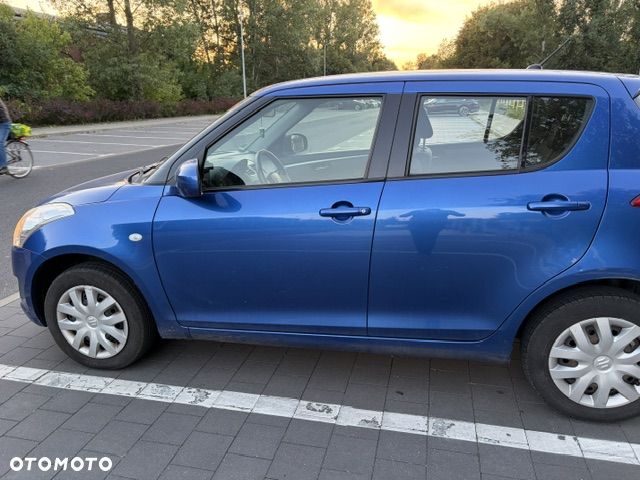 Suzuki Swift 1.2 Premium - 4