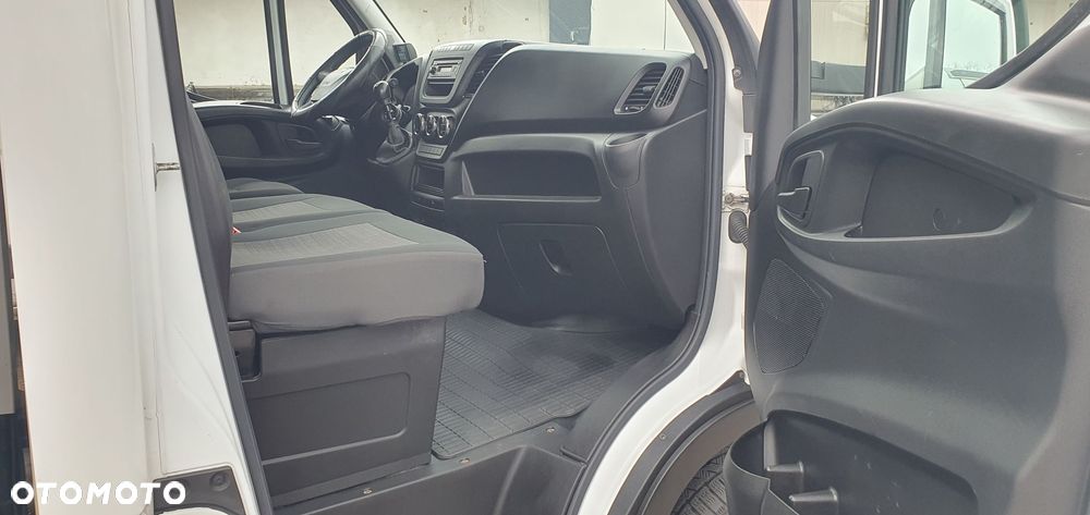 Iveco DAILY 35S15 - 16