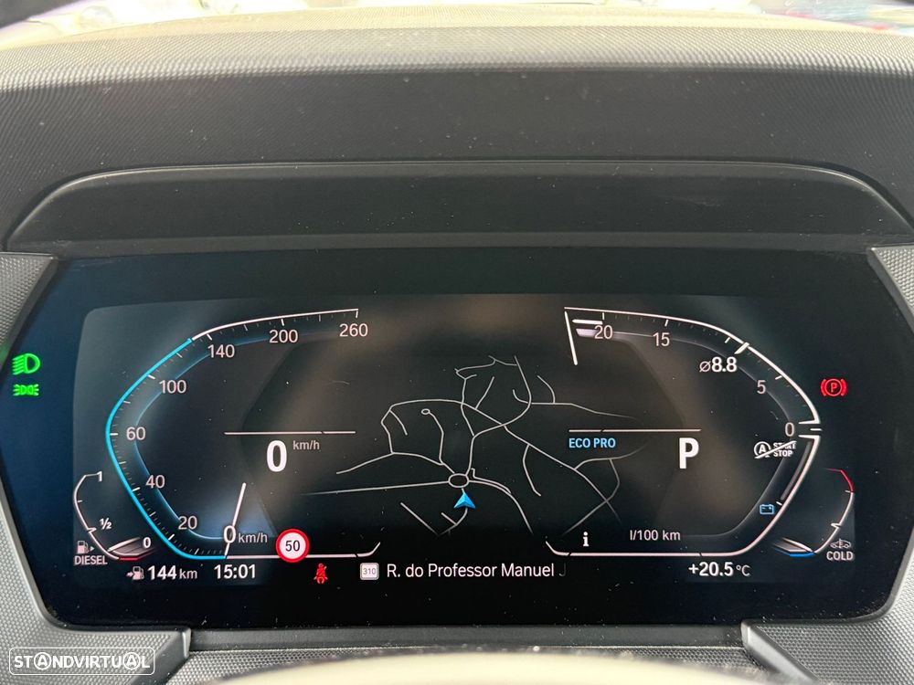 BMW 118 d Pack Desportivo M - 31
