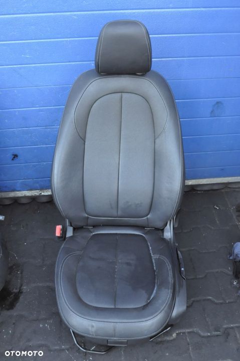 BMW F46 GRAN TOURER FOTELE KANAPA SKÓRA UK - 4