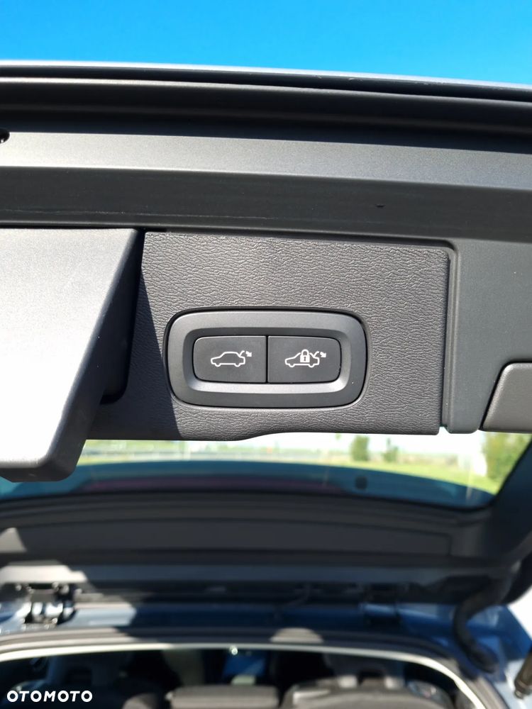 Volvo XC 60 B4 D AWD Core - 16