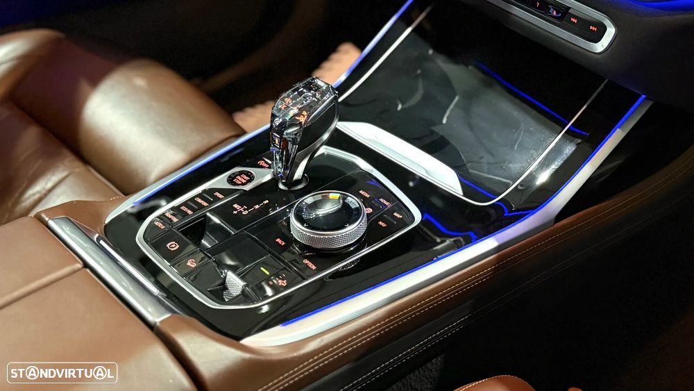 BMW X7 30 d xDrive Pack M - 34