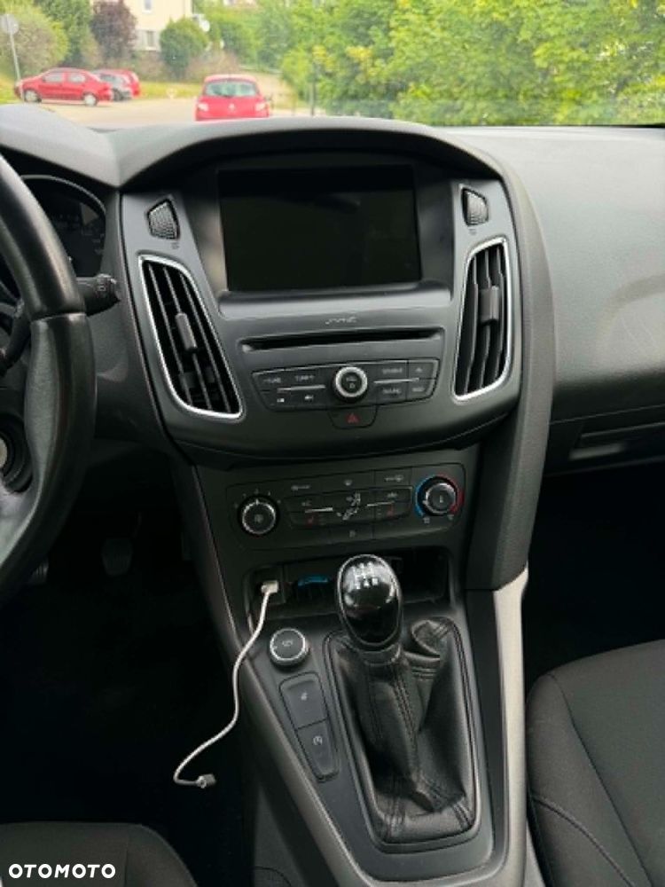 Ford Focus 1.0 EcoBoost SYNC Edition ASS - 5