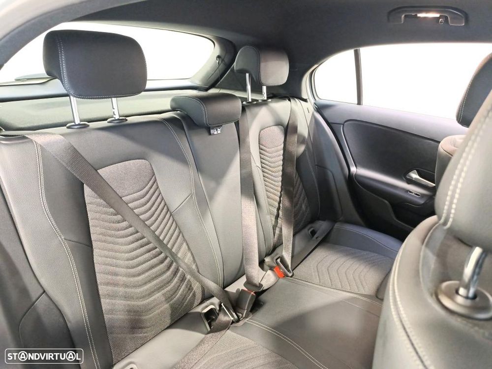 Mercedes-Benz A 200 Standard - 9