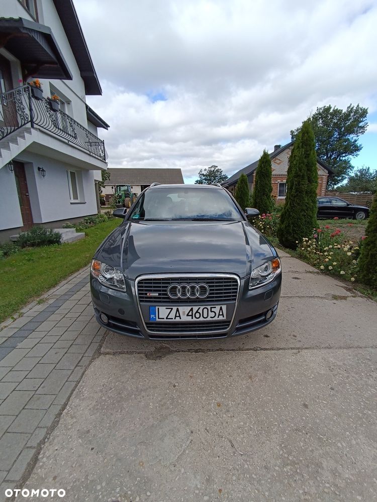Audi A4 Avant - 1