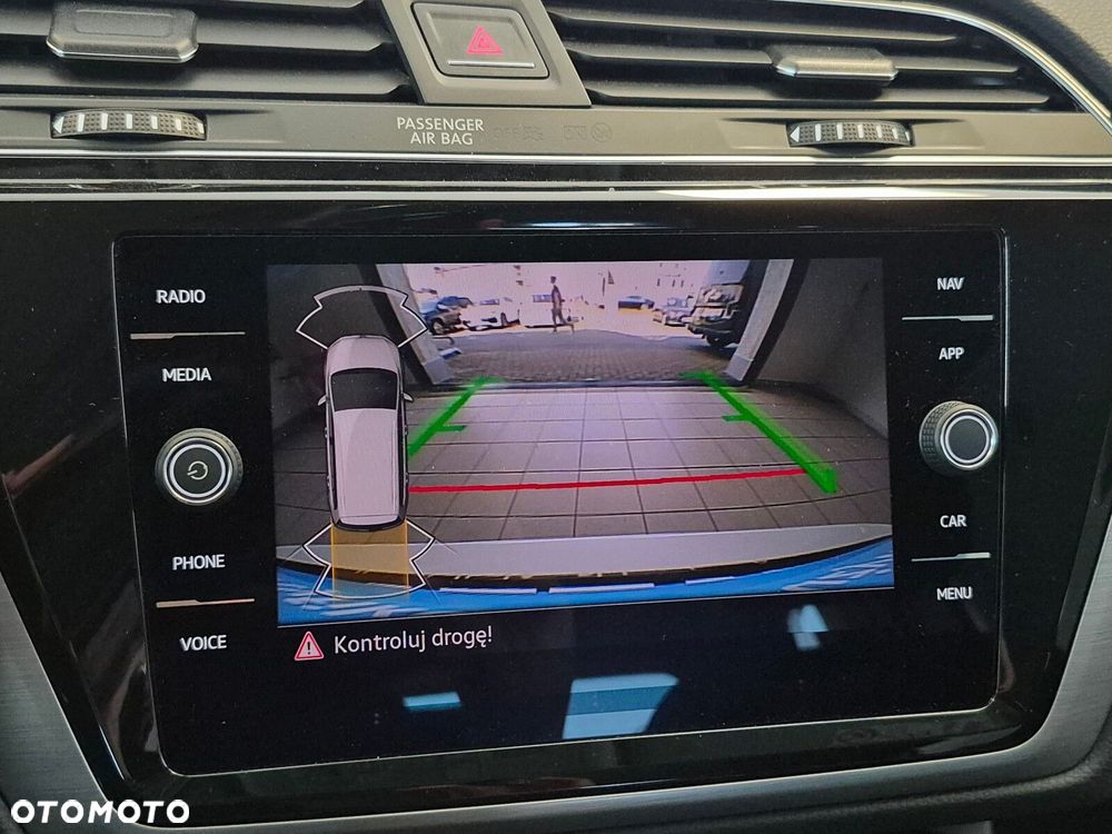Volkswagen Touran 2.0 TDI BMT Comfortline DSG - 29